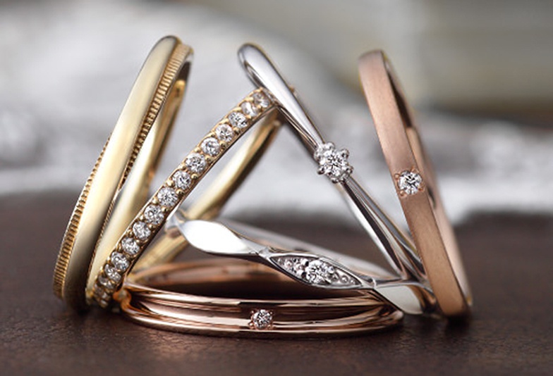 【沖縄県】結婚指輪を選ぶなら「ダイヤなし」と「ダイヤあり」どっちが人気？